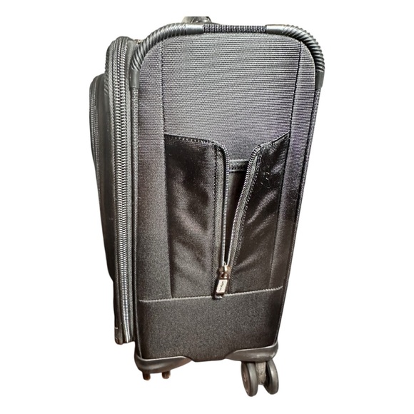 TRAVELPRO Executive Carryon/Laptop Suitcase (VGUC) - Picture 14 of 16